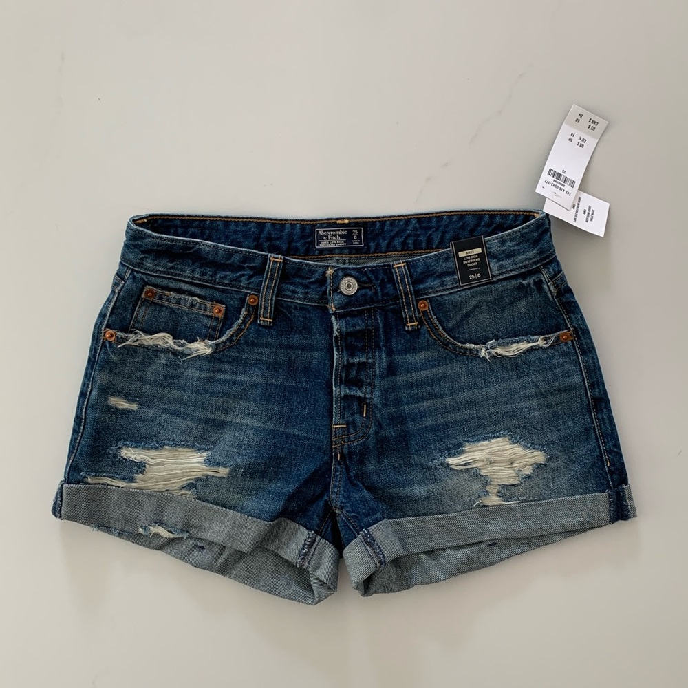 Abercrombie & Fitch Low-Rise Boyfriend Shorts